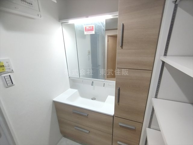 【独立洗面台】 | レクセル南大塚 | 独立洗面台、朝の身支度には欠かせません