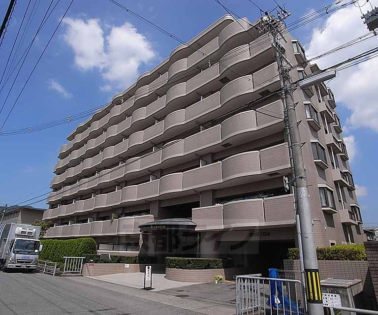 ライオンズマンション上桂の外観