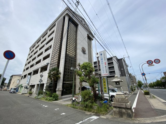 デルフィ西大路の外観