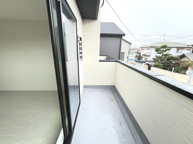 【バルコニー】 | 福岡市南区曰佐5丁目2期　1号棟（全4棟）【仲介手数料無料・0円】 | 現地写真。