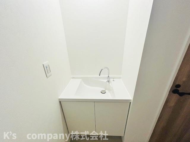 ◎茅ヶ崎市菱沼1丁目　新築戸建　第2B棟の内装|玄関手洗い場付き◇◇