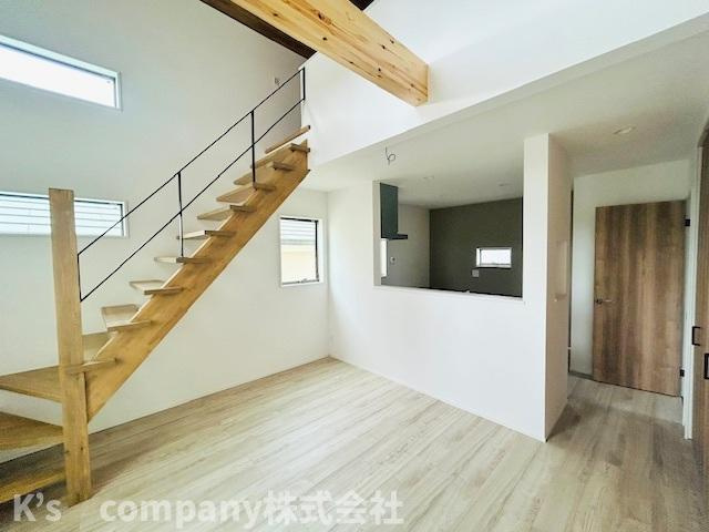 ◎茅ヶ崎市菱沼1丁目　新築戸建　第2B棟の居間・リビング|2階リビングスペース◇◇