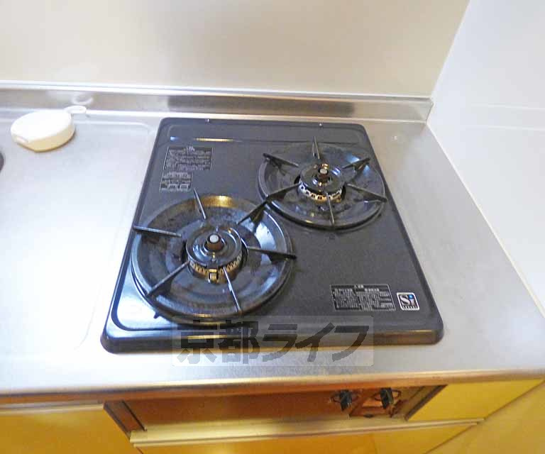 フラッティ下立売のキッチン|2口コンロ