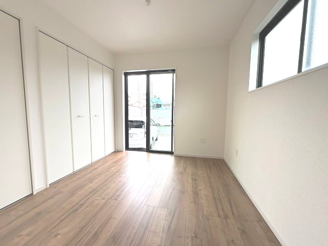 【洋室】 | 福岡市南区曰佐5丁目2期　3号棟（全4棟）【仲介手数料無料・0円】 | 現地写真。1階洋室です。