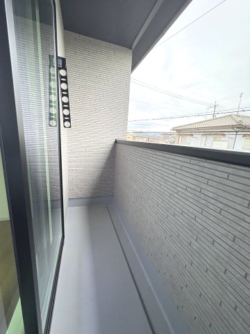 【バルコニー】 | 福岡市南区曰佐5丁目2期　3号棟（全4棟）【仲介手数料無料・0円】 | 現地写真。