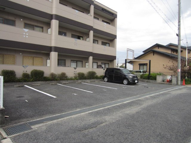 【駐車場】