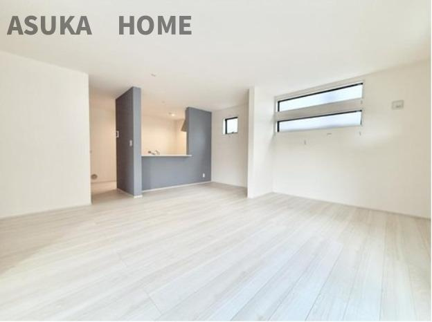 旭区今宿２丁目新築戸建の居間・リビング