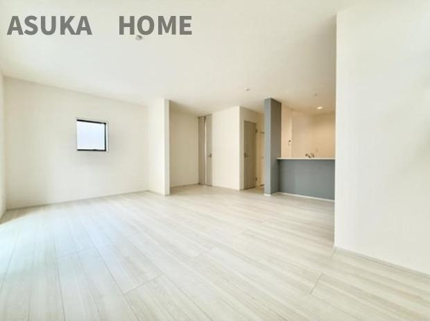 旭区今宿２丁目新築戸建の居間・リビング