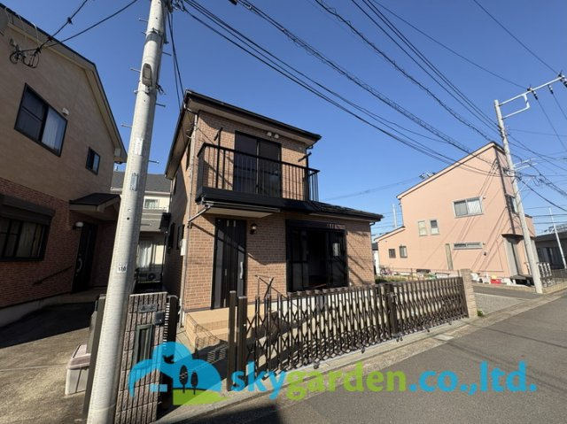 藤沢市下土棚　中古戸建の前面道路含む現地写真