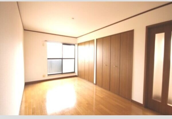 コーポラスガーデンBの寝室