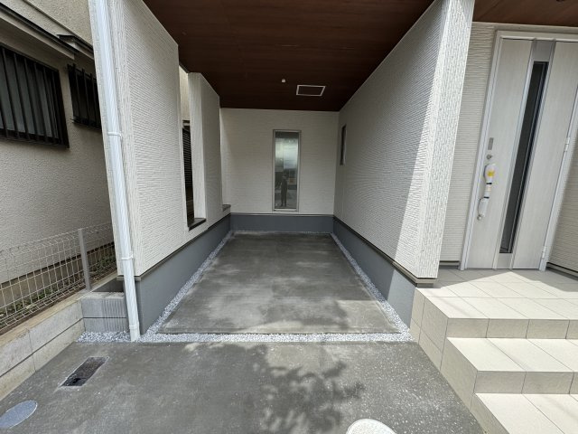 松戸市上本郷新築戸建の駐車場|愛車に優しいビルトインガレージ
