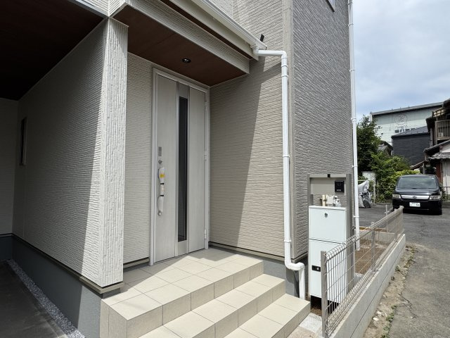 松戸市上本郷新築戸建のエントランス|エントランス・玄関ポーチ