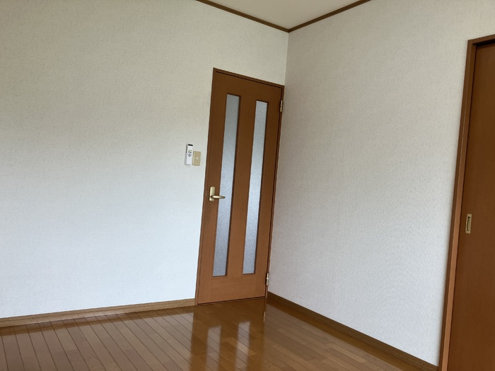 井上ハイツの洋室|南西側洋室