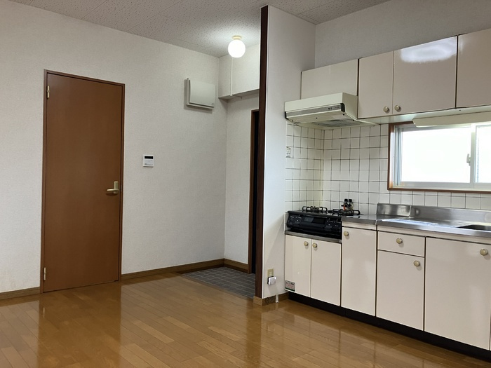 井上ハイツの居間・リビング|DK