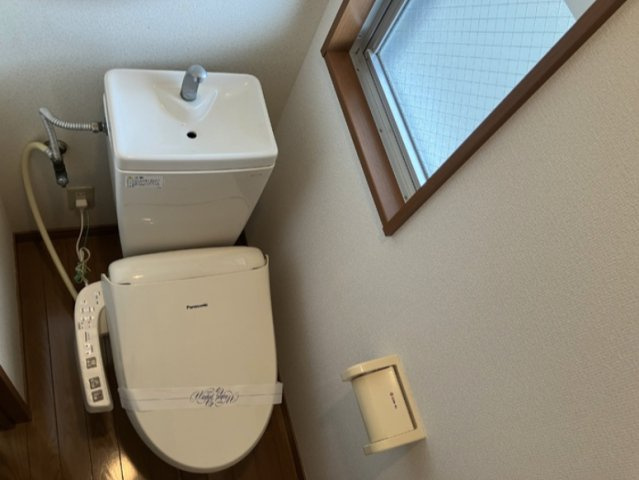 井上ハイツのトイレ|温水洗浄暖房便座