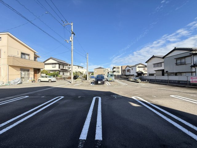 モンシェリカメリアⅡの駐車場