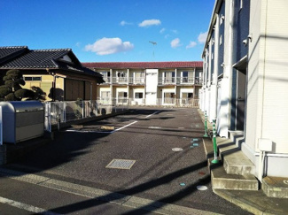 【駐車場】