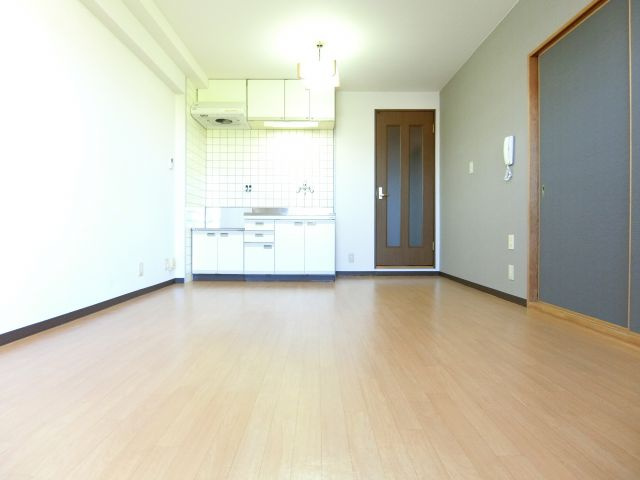 メルベーユ246の居間・リビング