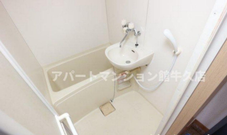 レオパレスさくらの浴室