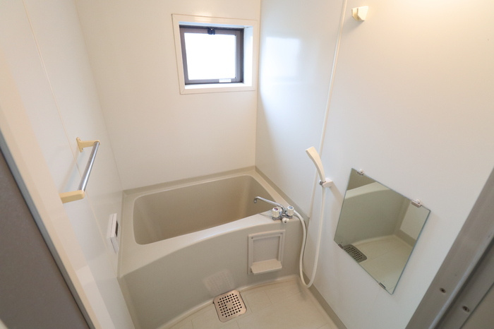 パストラーレ Ａ・Ｂの浴室|浴室（追い焚き機能付き）