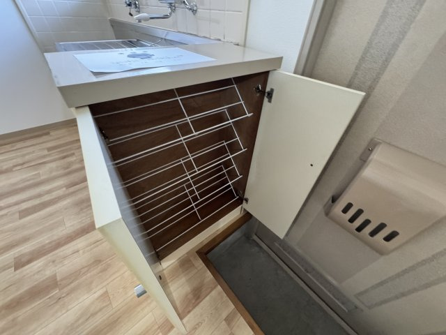 タウニィーイサカD棟の収納