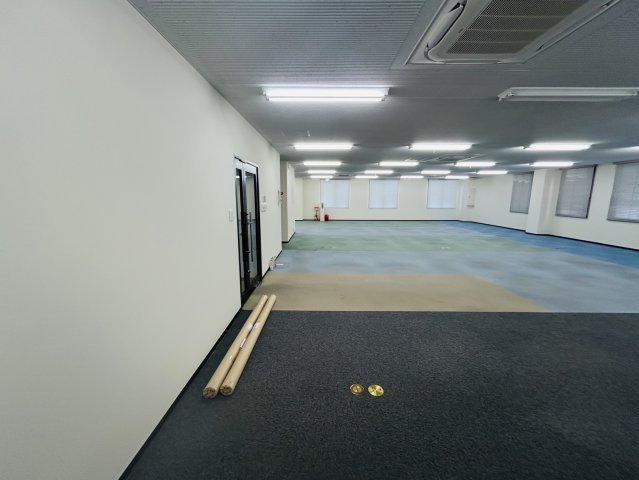 緑区青山3丁目貸店舗事務所の内装