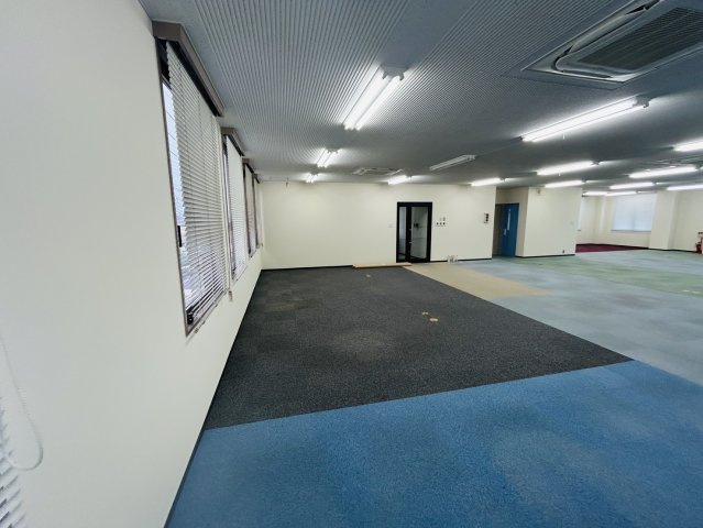 緑区青山3丁目貸店舗事務所の内装