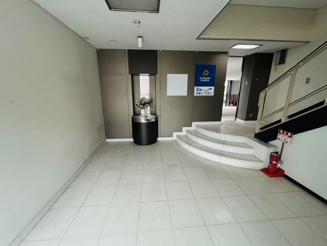 緑区青山3丁目貸店舗事務所のロビー