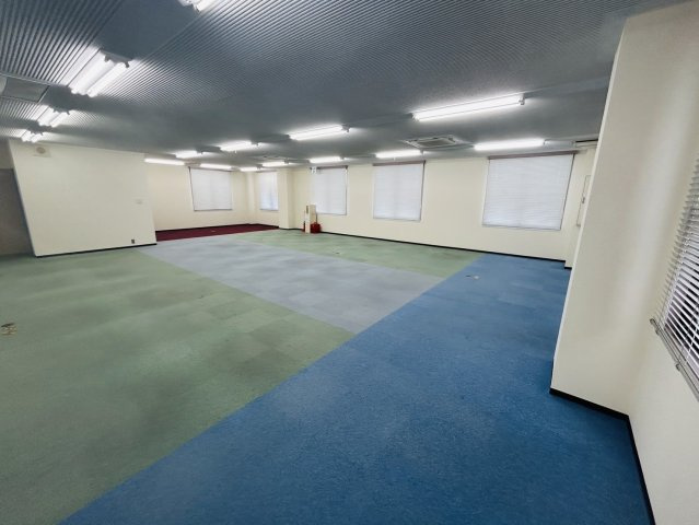 緑区青山3丁目貸店舗事務所の内装