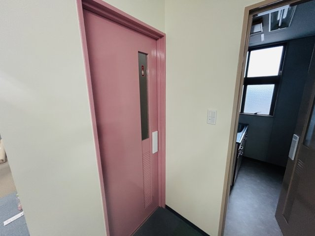 緑区青山3丁目貸店舗事務所のトイレ