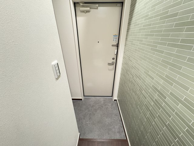 MELDIA福生Ⅲの玄関