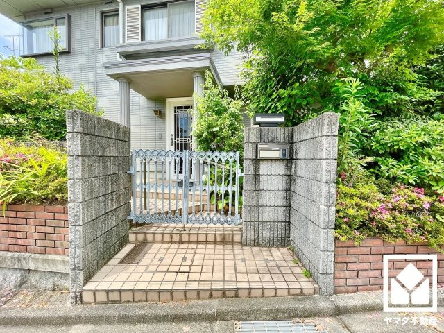 宇治市折居台３丁目の外観