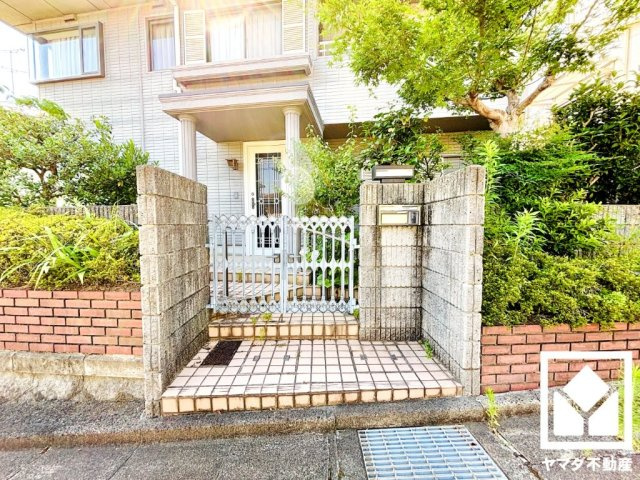 宇治市折居台３丁目の玄関