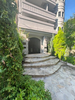 【エントランス】 | キュリアスコート