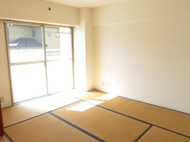 フジマンションの和室