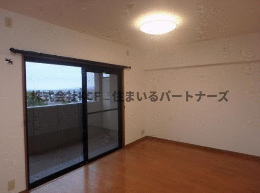 エバーライフネアシティ久留米弐番館の洋室