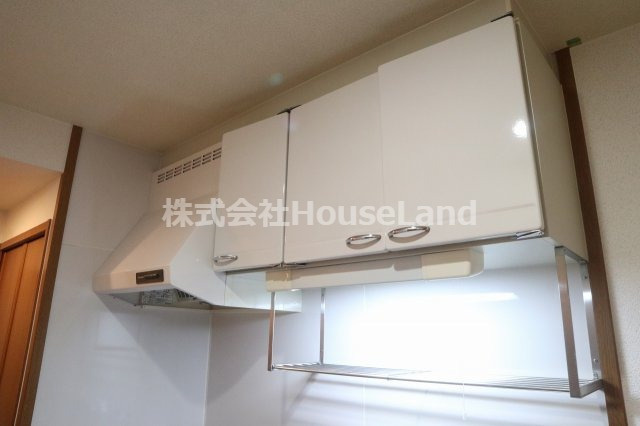 ファイン ヴィラのキッチン|コンパクトなキッチンで掃除もラクラク