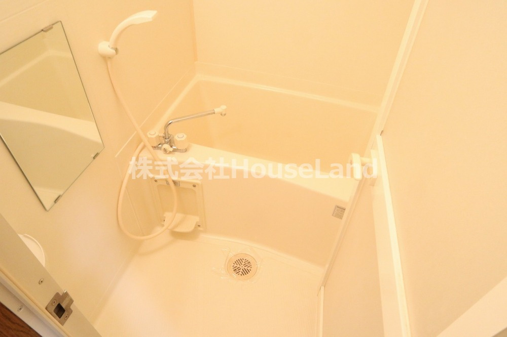 ファイン ヴィラの浴室|落ち着いた空間のお風呂です