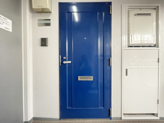 【その他共用部分】 | 皆様をお迎えする、お部屋の玄関ドア。開けやすさや開放角度、ドアノブの操作しやすさや鍵の形状などを、現地で一度ご確認ください。～即日のご見学可能～　お問合せはお気軽にどうぞ。