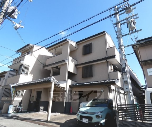 フラッティ吉野町A棟B棟の外観