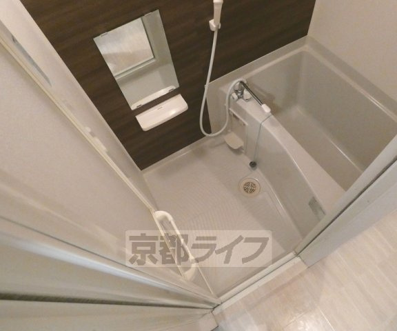 フラッティ吉野町A棟B棟の浴室|清潔感あるバスルーム