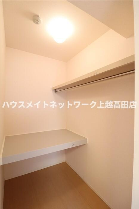 ディアナの収納|ウォークインクローゼット