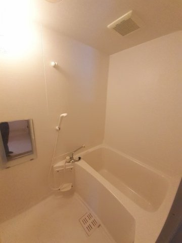 プランタンАの浴室|日々の疲れを癒すお風呂付です