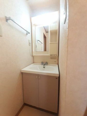 プランタンАの洗面所|スペースが確保できる洗面所です