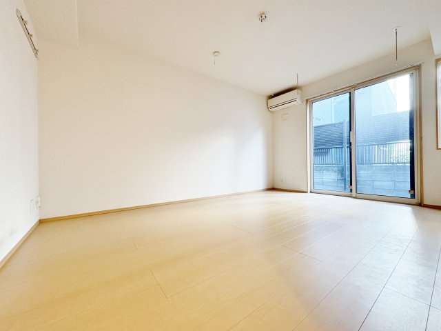 ベルデュールの居間・リビング