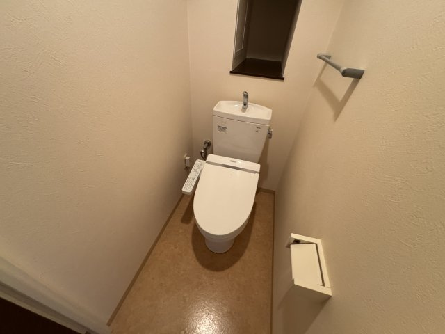 豊中市寺内１丁目の賃貸マンションのトイレ