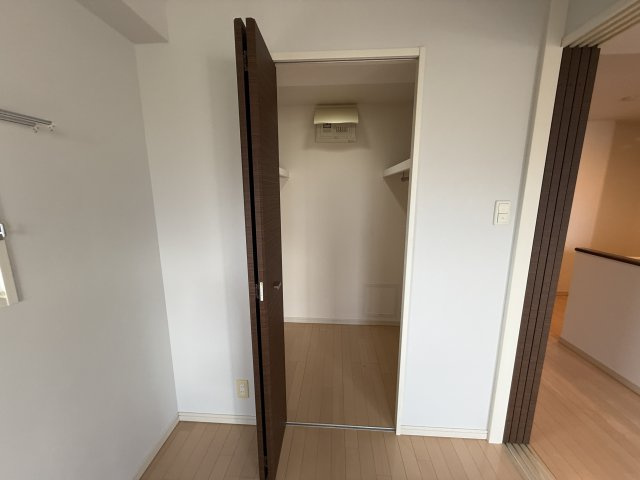 豊中市寺内１丁目の賃貸マンションの収納