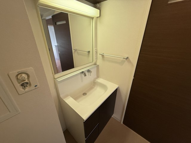 豊中市寺内１丁目の賃貸マンションの独立洗面台