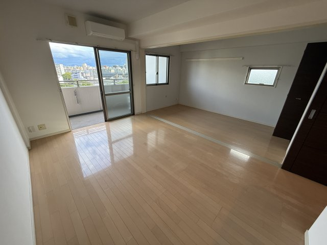 豊中市寺内１丁目の賃貸マンションの洋室