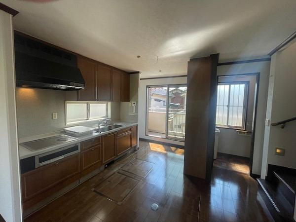 【居間・リビング】 | 守口市佐太中町6丁目　中古戸建